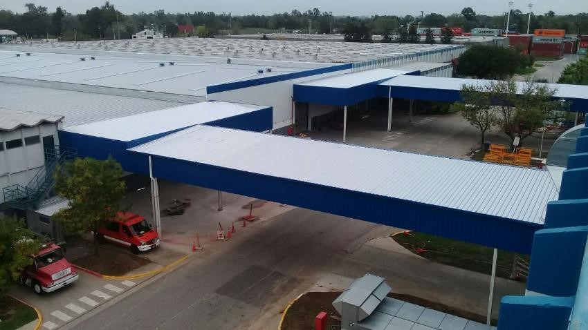 Mercedes Benz. Planta Juan Manuel Fangio 